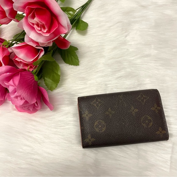 Louis Vuitton Porte-Monnaie Billets Tresor Monogram - Picture 3 of 10